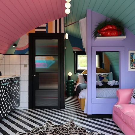 Apartamento Ammonite Glamping Pod & Hot Tub Hungerton Exterior foto
