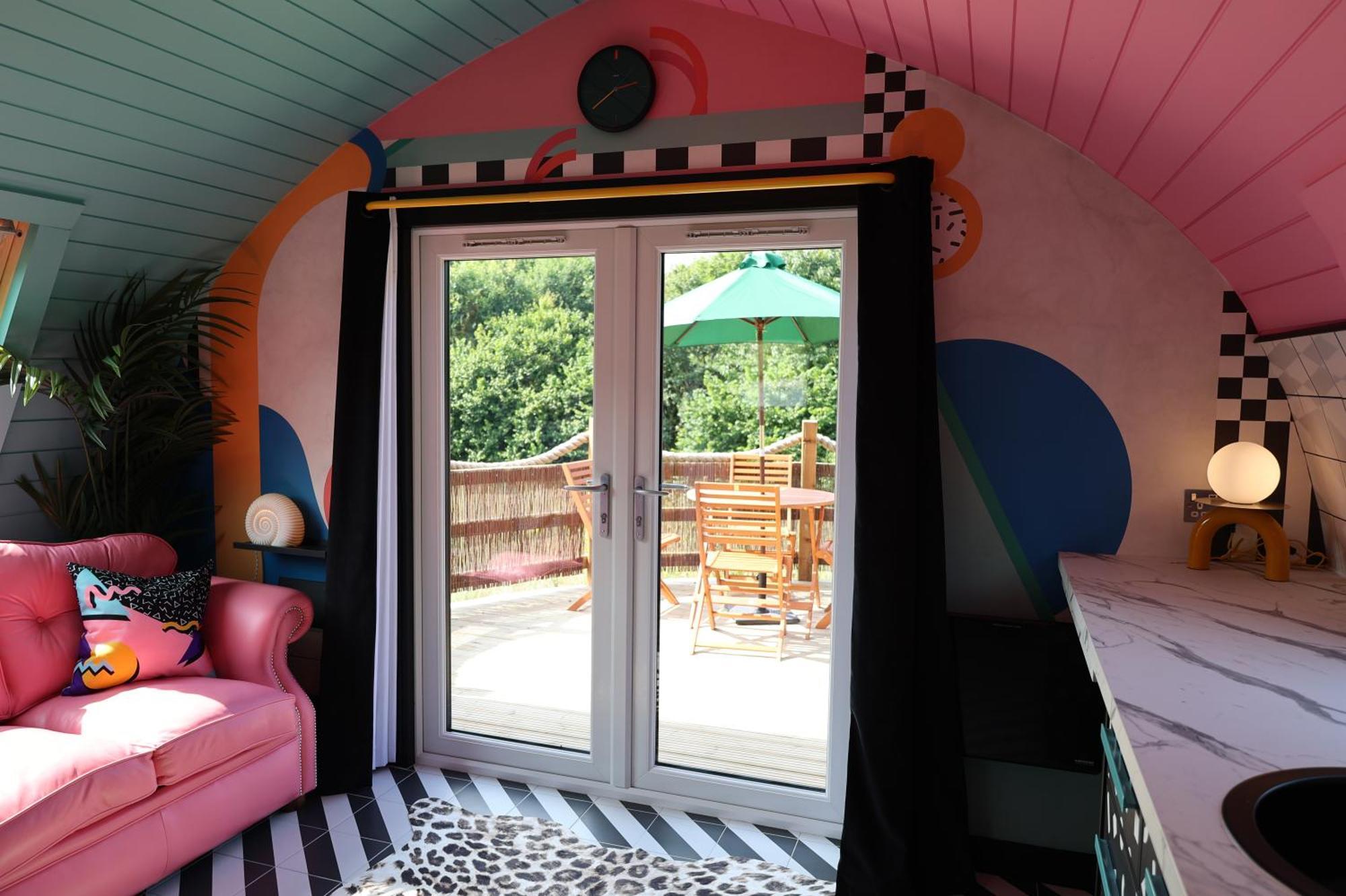 Apartamento Ammonite Glamping Pod & Hot Tub Hungerton Exterior foto